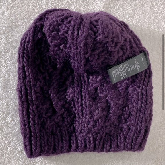 5/$25 Purple Acrylic Wool Cable Knit Toque Beanie With Pom Pom - Picture 4 of 8